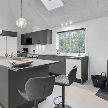 Villavilla 532 - Marielyst, Lollandfalstermon * Bøtø By